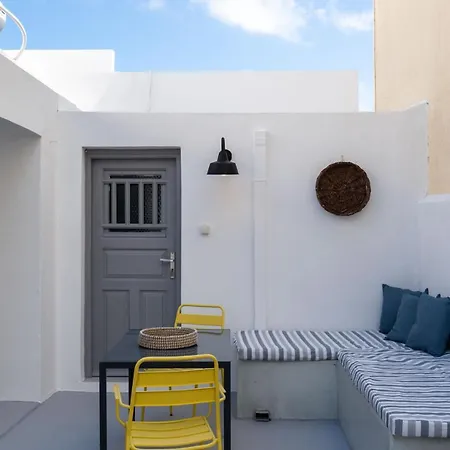 Tholos & Prive Jacuzzi * Kamari (Santorini)