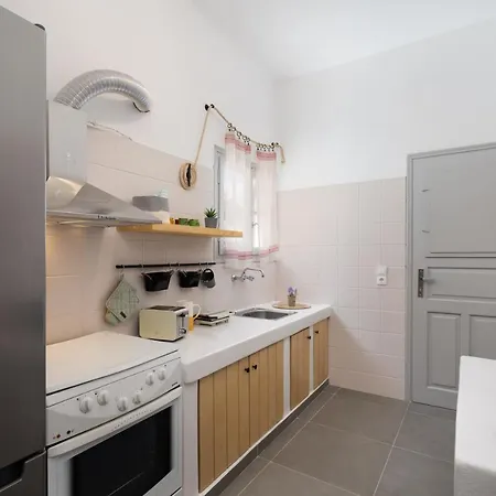 ヴィラ Tholos & Prive Jacuzzi Kamári