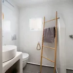 Villa Tholos & Prive Jacuzzi Kamári