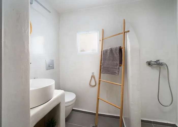 فيلة Tholos & Prive Jacuzzi Kamári